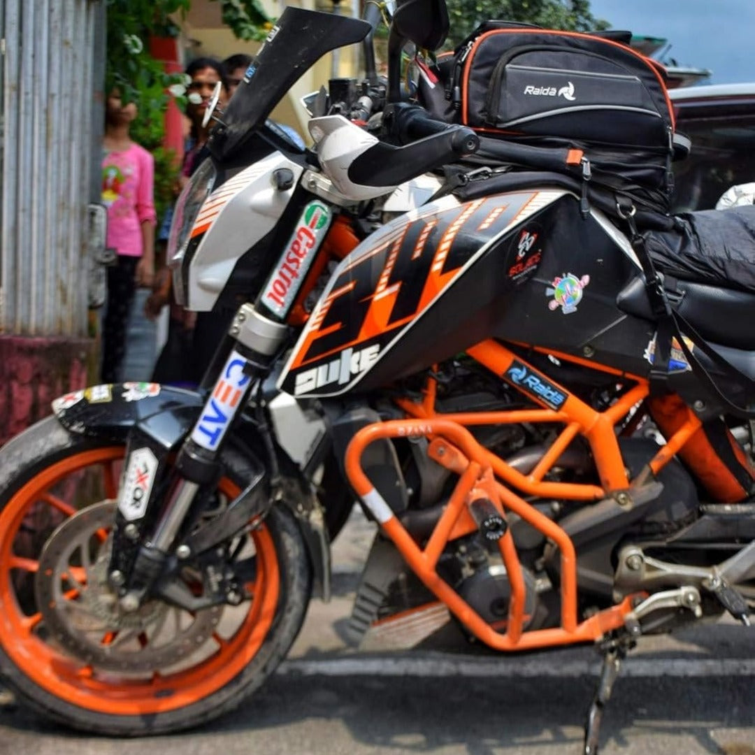 GUB Raida GPS Series Motorcycle Tank Bag with Rain Cover