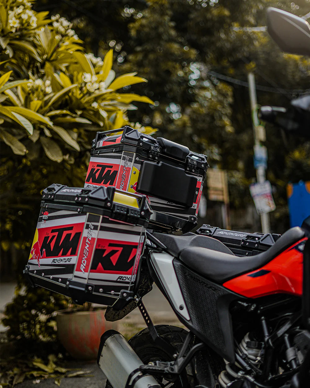 Premium Aluminum KTM Graphics Top Box & Panniers