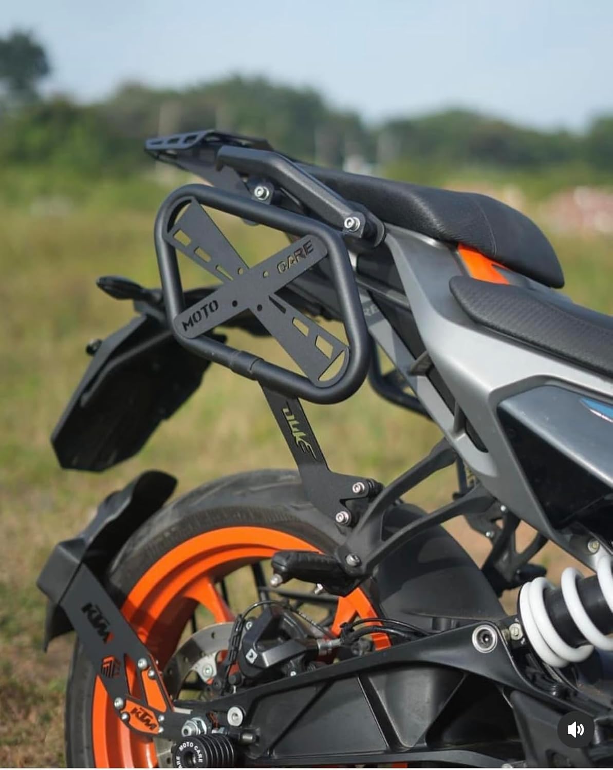 Rear Mudguard | Tyre Hugger | Mudguard | Splash Guard with 3MM Thickness Metal Clamp Only Suitable for KTM 200/250/390 KTM Adventure 250/390